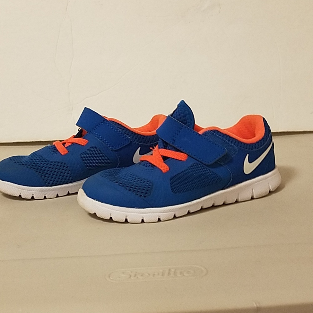 Nike sneakers Size 10C